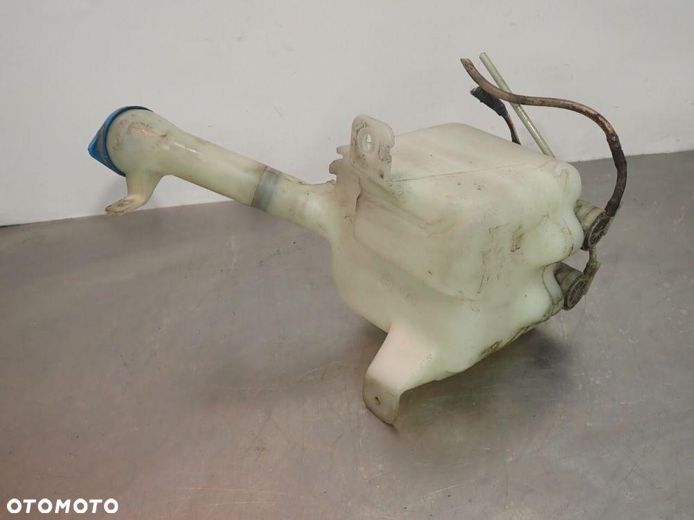 ZBIORNICZEK SPRYSKIWACZY HONDA JAZZ II LIFT 2224636-A  2224631-A - 4