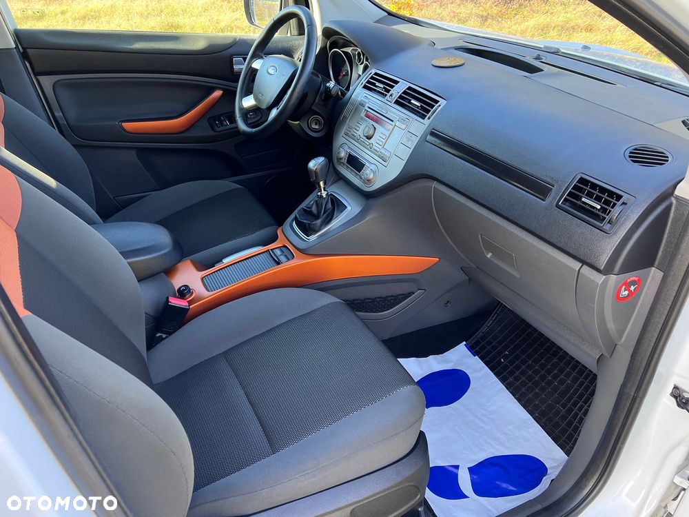 Ford Kuga 2.0 TDCi Titanium - 32