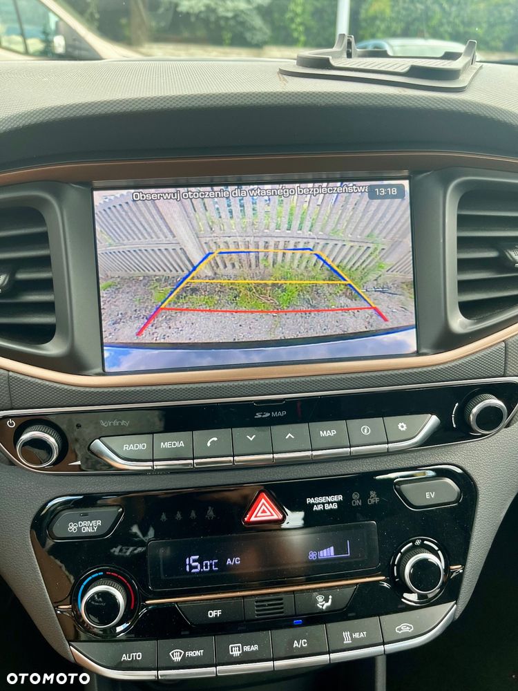 Hyundai IONIQ Style - 20