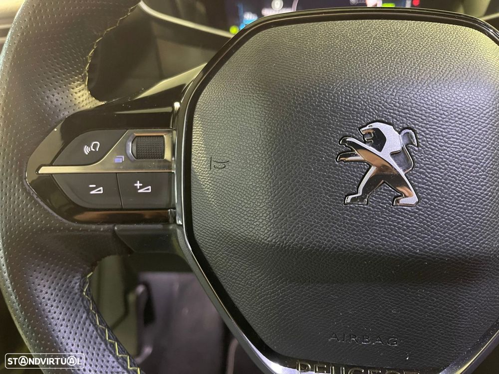 Peugeot e-208 50 kWh GT - 17