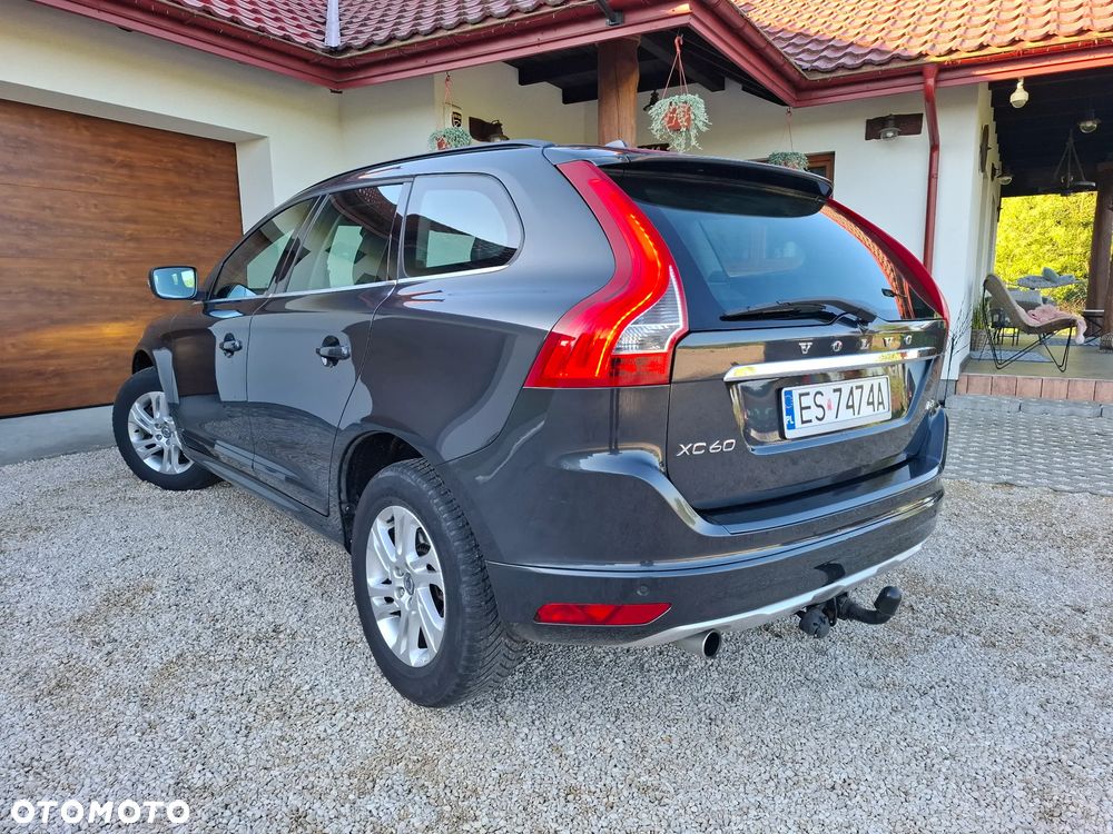 Volvo XC 60 - 4