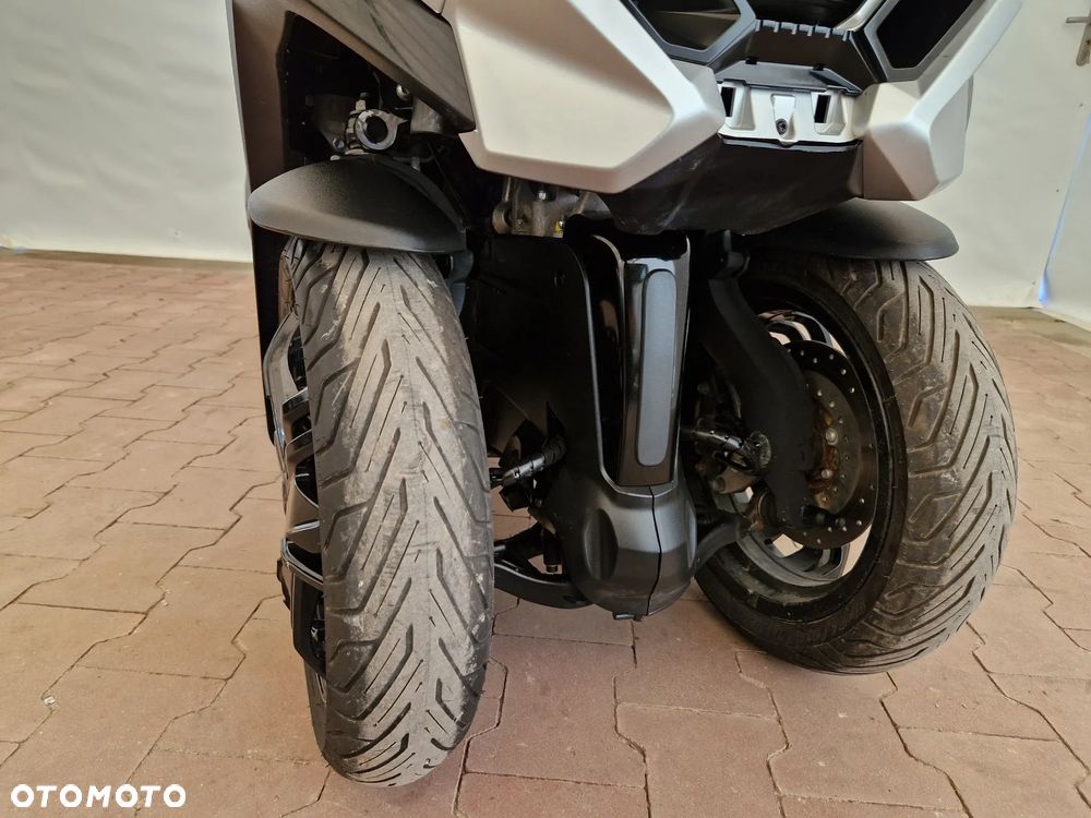 Peugeot Metropolis - 15