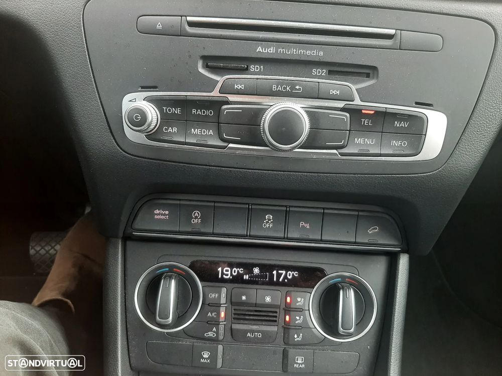 Audi Q3 2.0 TDI quattro Design S tronic - 22