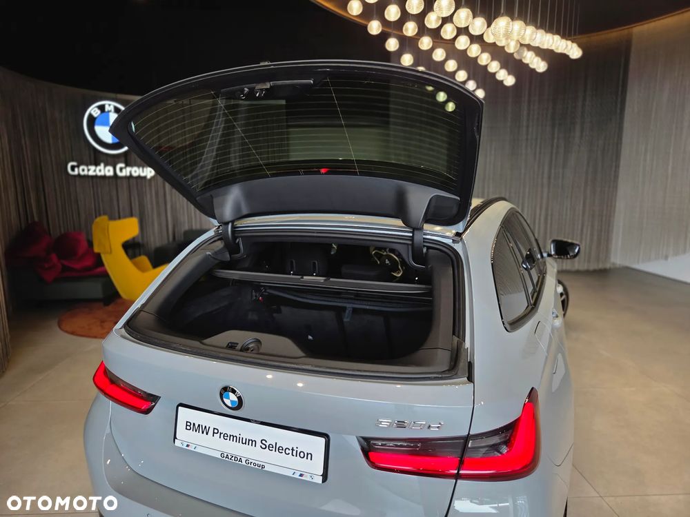 BMW Seria 3 320d M Sport sport - 36