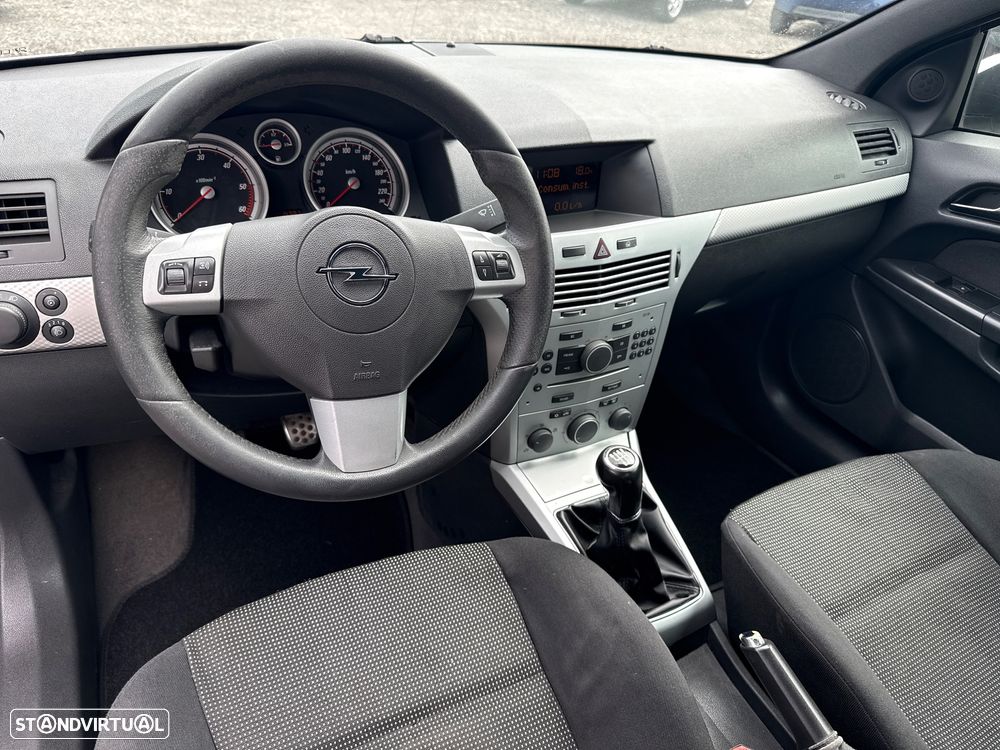 Opel Astra GTC 1.3 CDTI - 9
