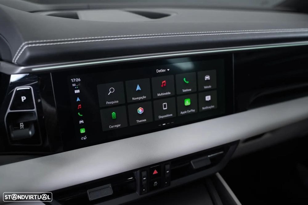 Porsche Macan Electric - 37