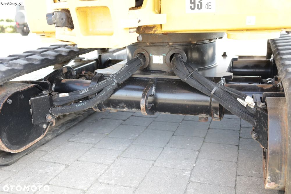 Caterpillar 301,6 - 16