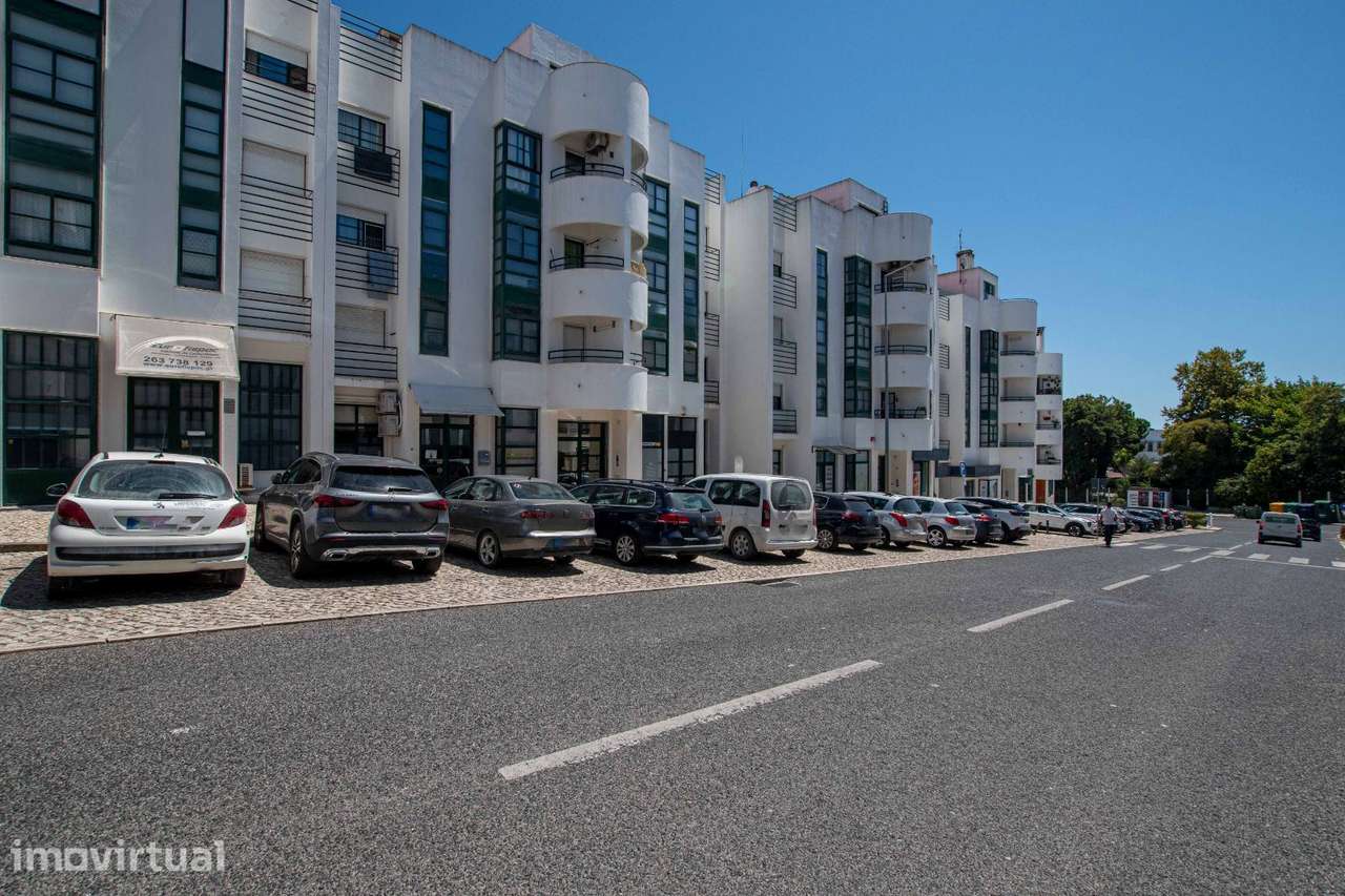 Apartamento T2 com arrecadação e estacionamento, Paredes, Alenquer - Grande imagem: 2/22