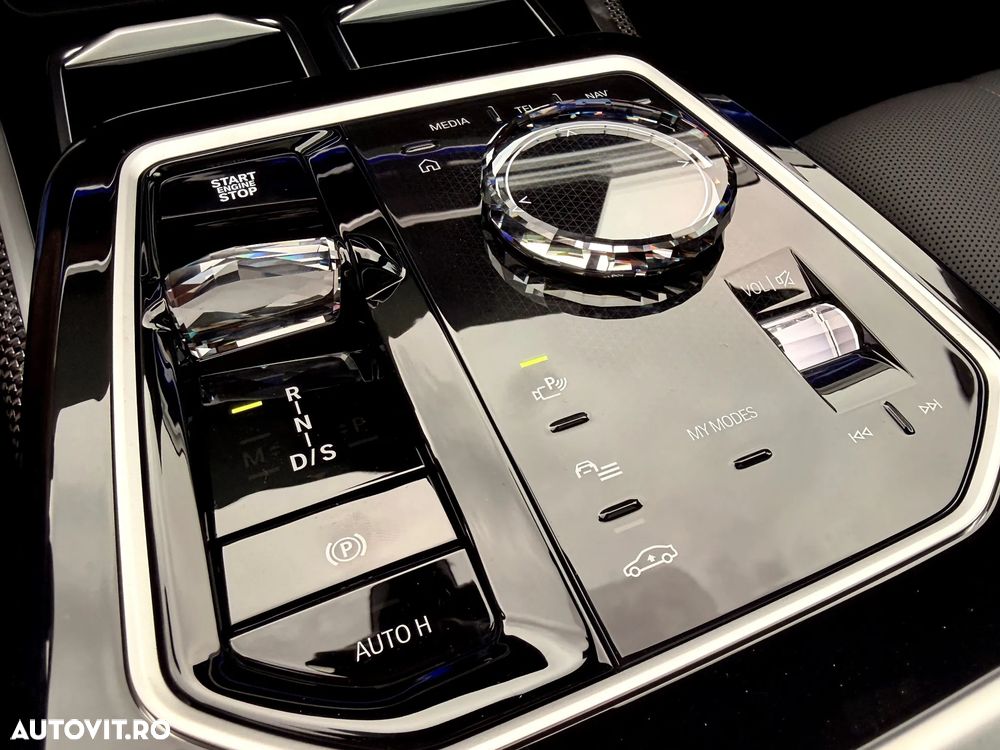 BMW Seria 7 - 16