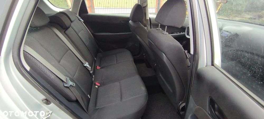 Hyundai i30 i30cw 1.6 CRDi UEFA EURO 2012 Edition - 11