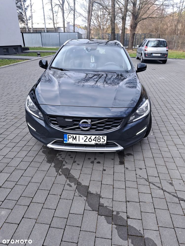 Volvo V60 Cross Country D3 Kinetic - 1