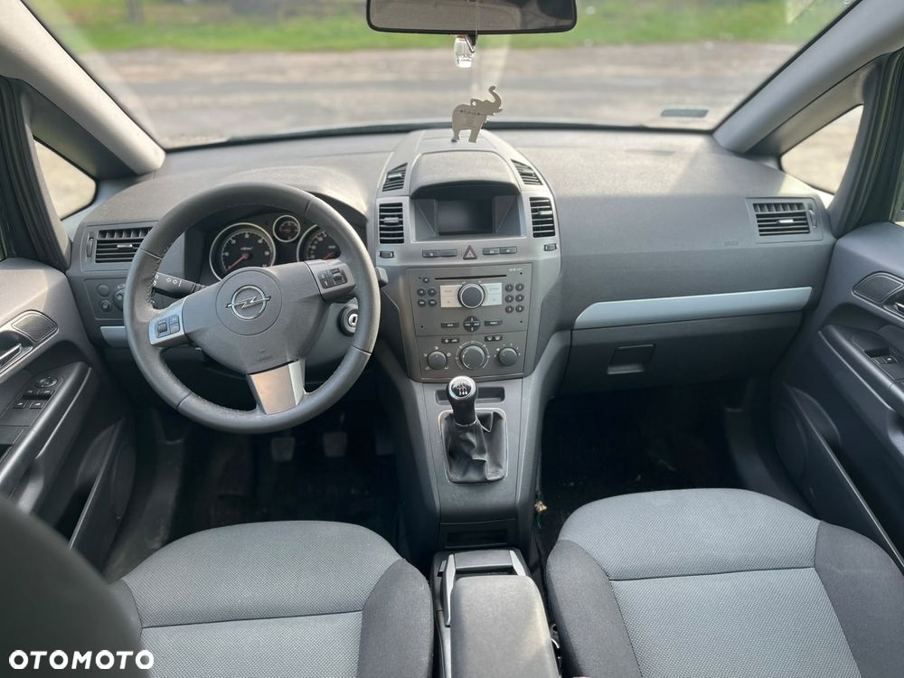 Opel Zafira - 3