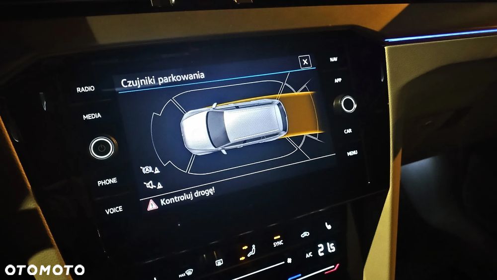 Volkswagen Passat 2.0 TDI 4Mot Elegance DSG - 14