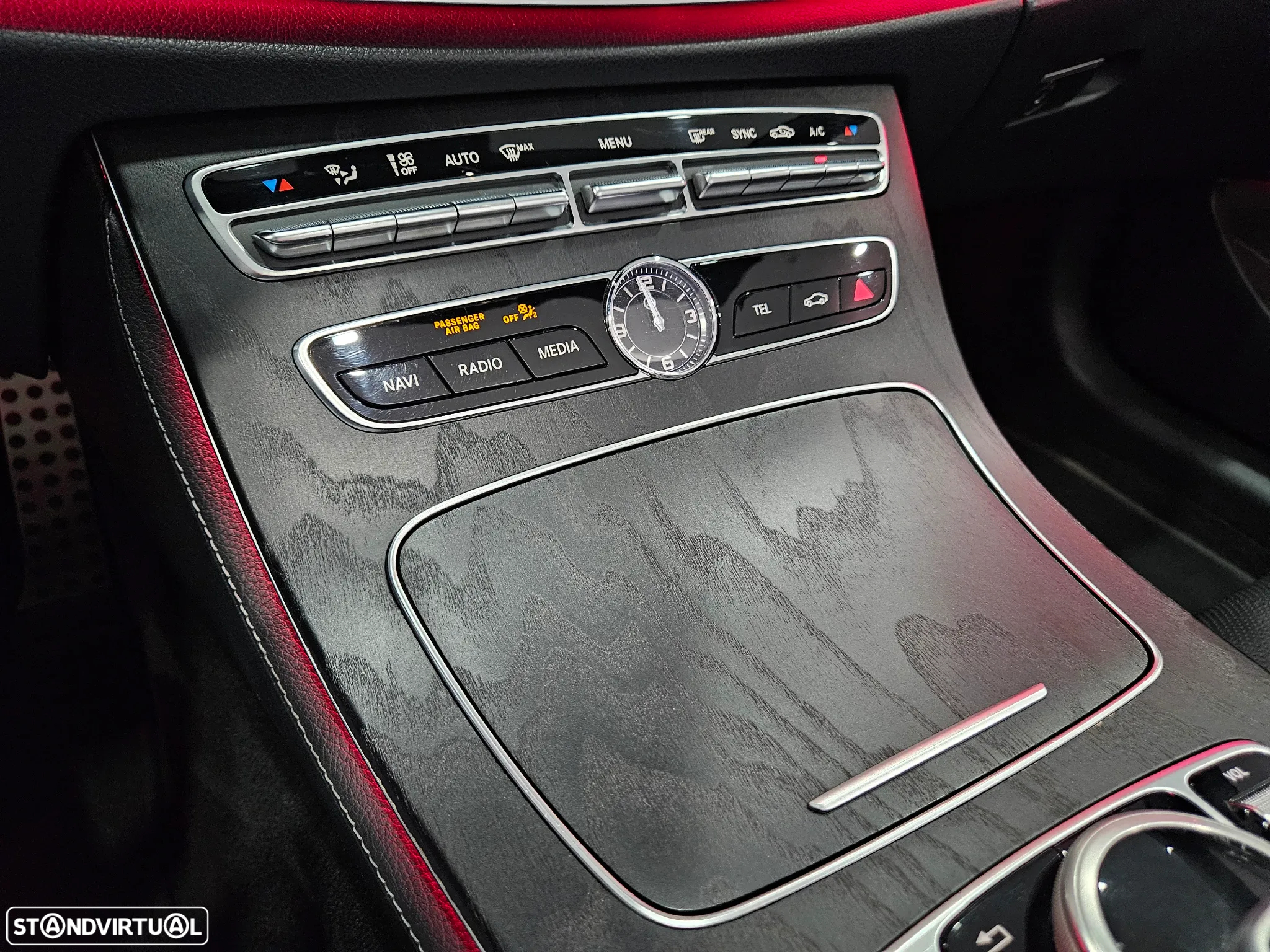 Mercedes-Benz E 220 d Cabrio 9G-TRONIC AMG Line - 18