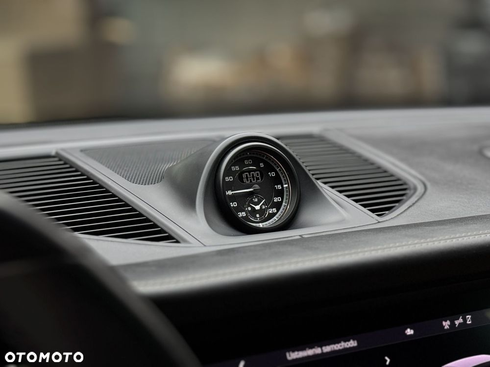 Porsche Macan T - 37