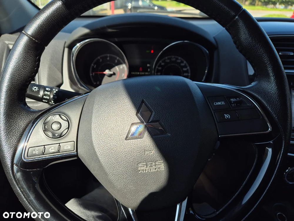 Mitsubishi ASX - 15