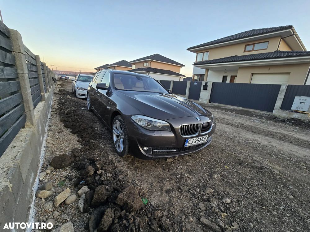 BMW Seria 5 525d xDrive Aut. Luxury Line - 3