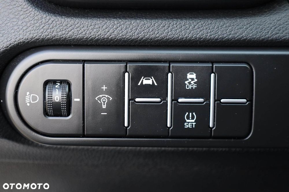 Kia Ceed 1.5 T-GDI M - 31