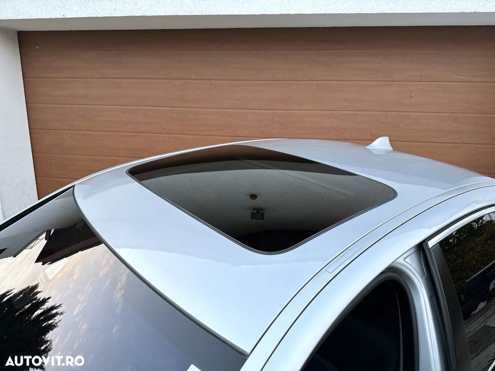 BMW Seria 5 520d xDrive Aut. Luxury Line - 16