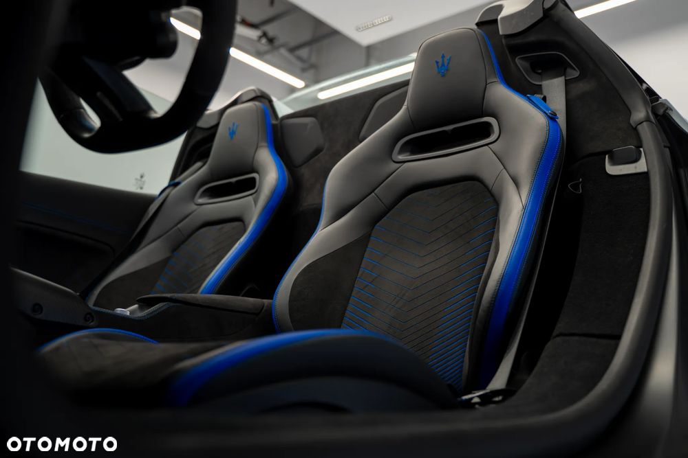 Maserati MC20 Cielo DCT - 19
