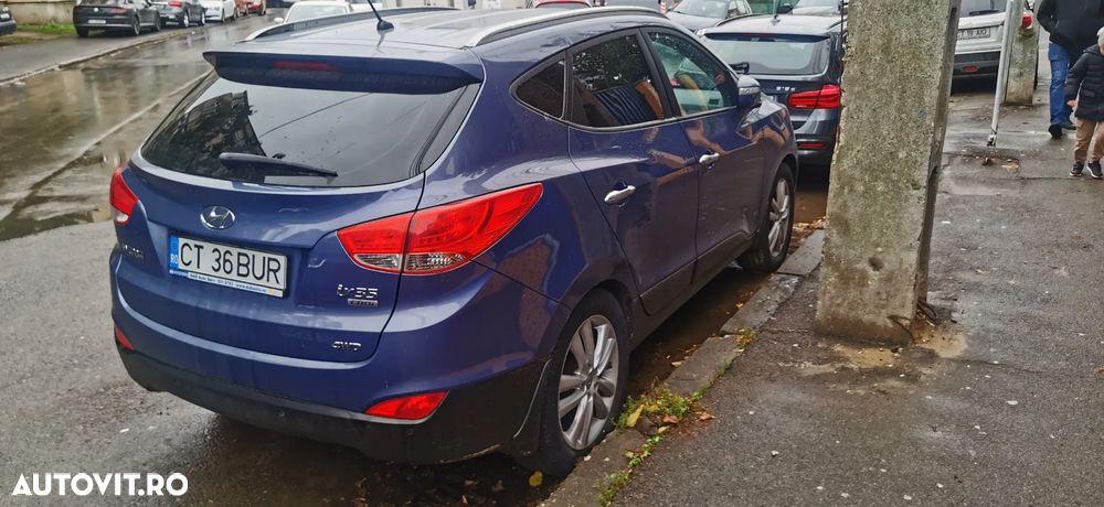 Hyundai ix35 2.0 CRDI 4WD Premium - 2