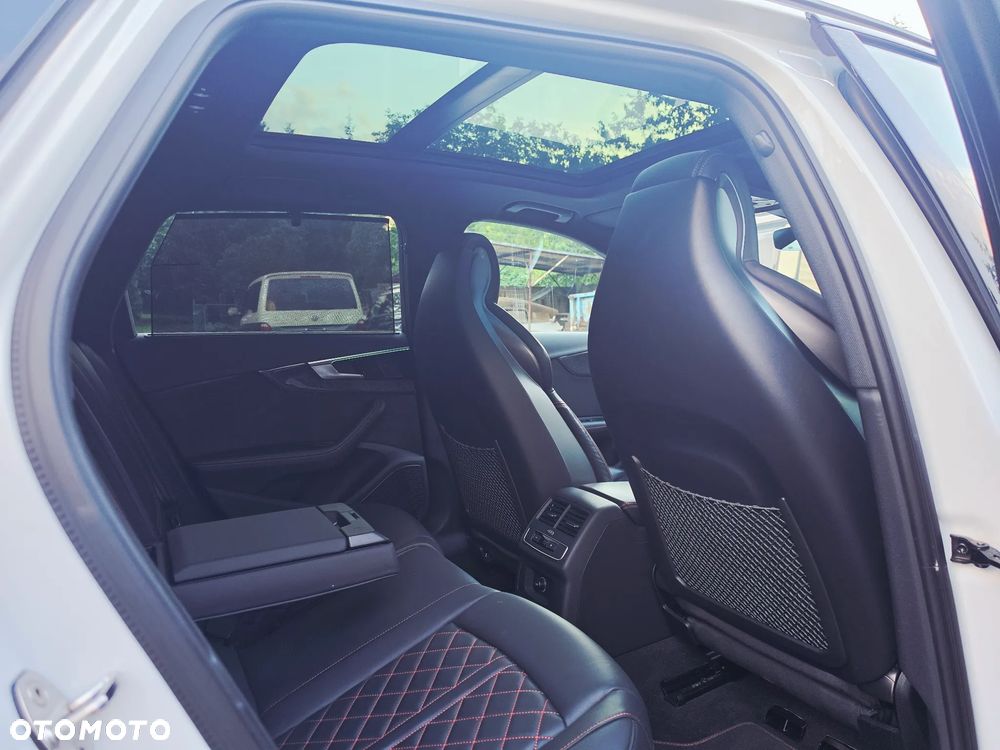 Audi A4 Avant 45 TFSI quattro S tronic S line - 32