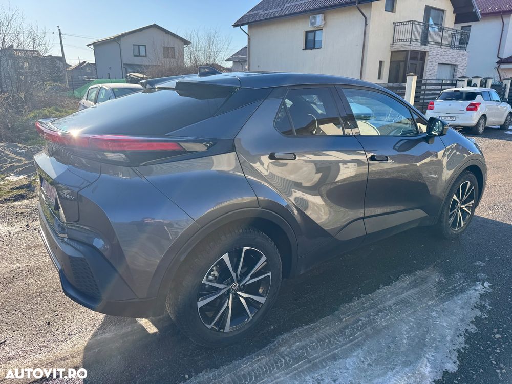 Toyota C-HR - 10