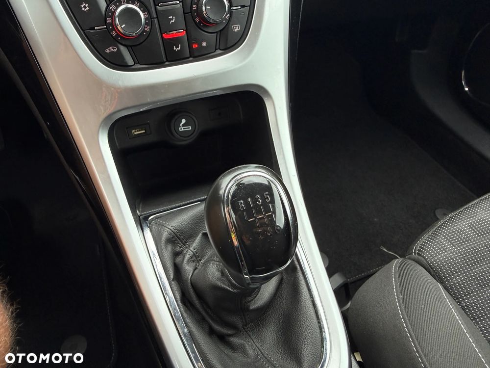 Opel Astra 1.4 Turbo Edition - 15