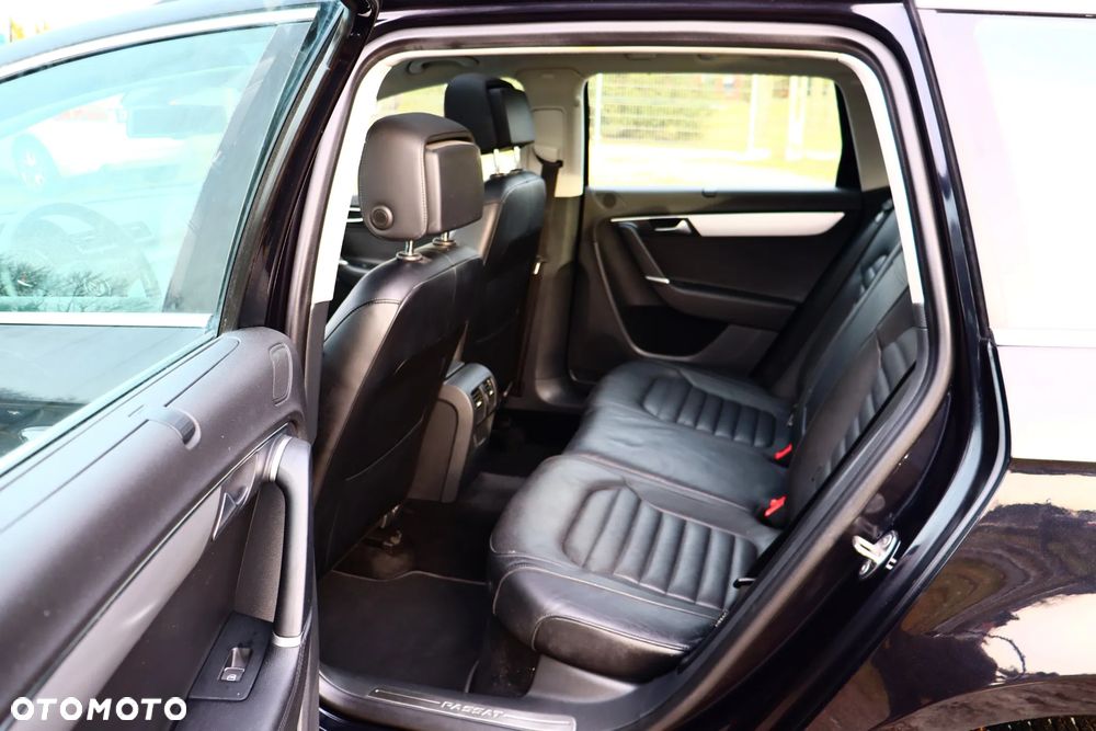 Volkswagen Passat 2.0 TDI Highline DSG - 7