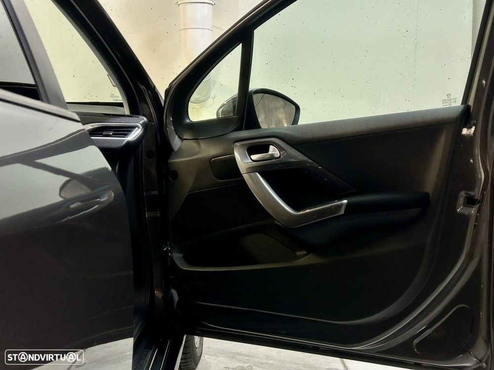 Peugeot 2008 1.2 PureTech Style - 25