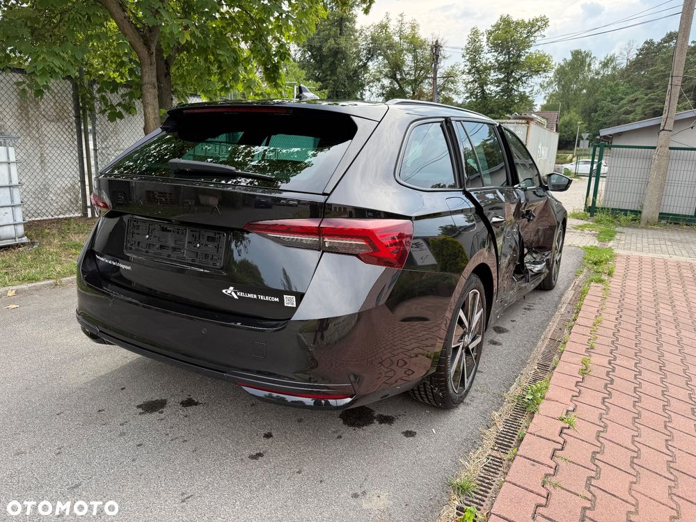 Skoda Octavia 2.0 TDI DSG Sportline - 3