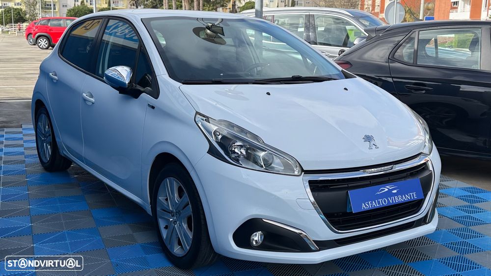 Peugeot 208 PureTech 82 Style - 2