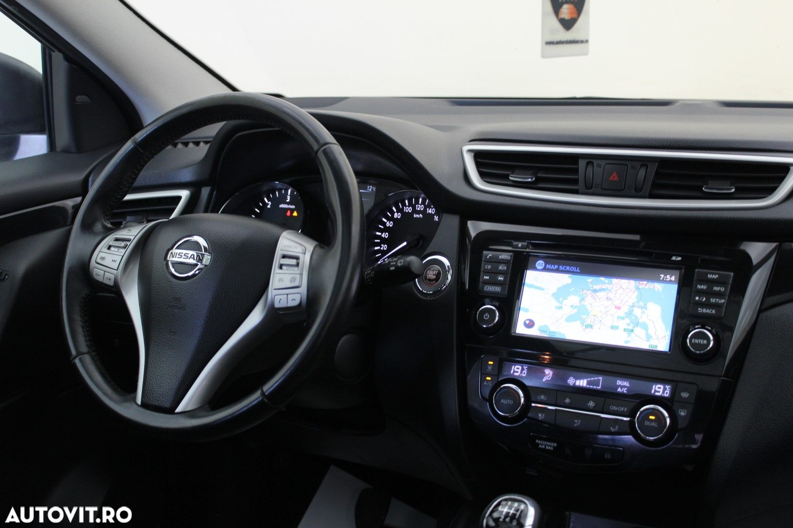 Nissan Qashqai - 14