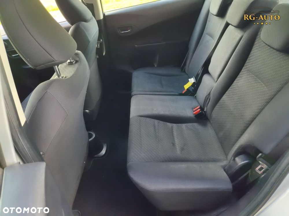 Toyota Verso S - 25