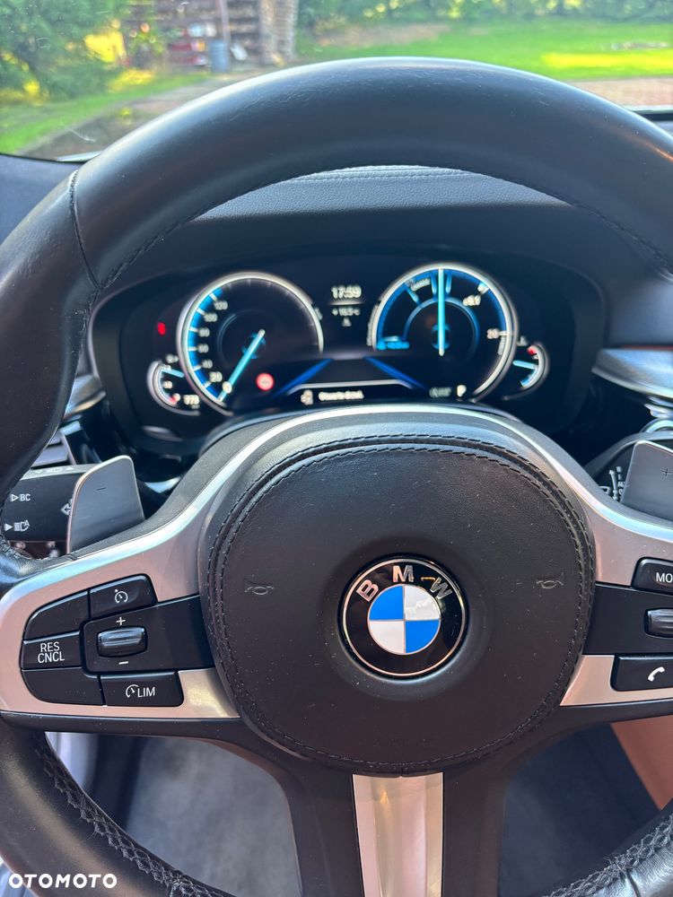 BMW 6GT 630i M Sport - 13