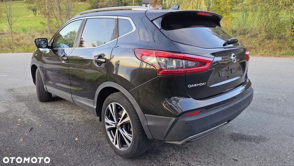 Nissan Qashqai 1.6 DCi Xtronic TEKNA - 17