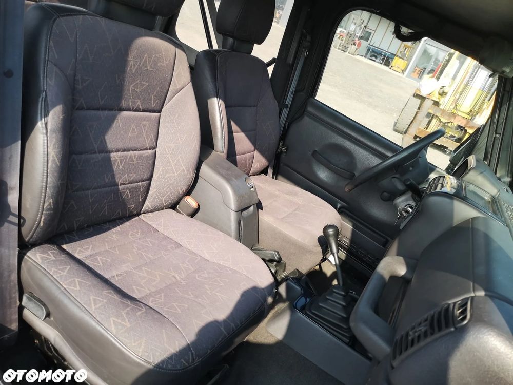 Jeep Wrangler - 30