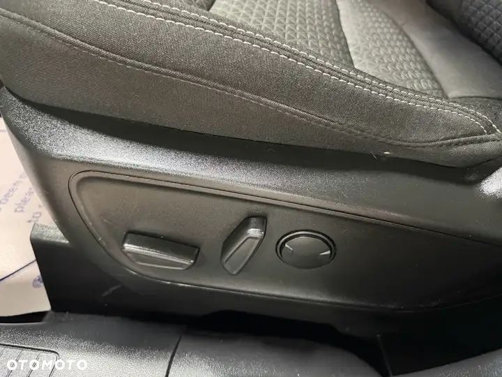 Ford Escape 2.0 EcoBoost AWD Titanium - 17