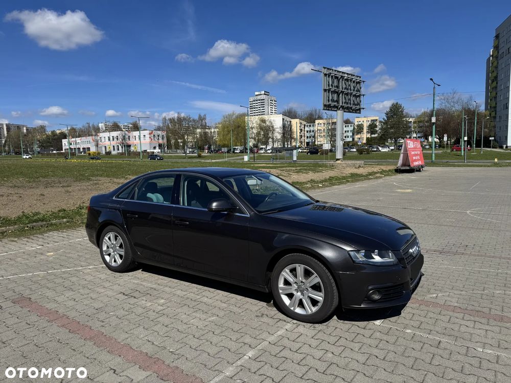 Audi A4 Limousine - 6