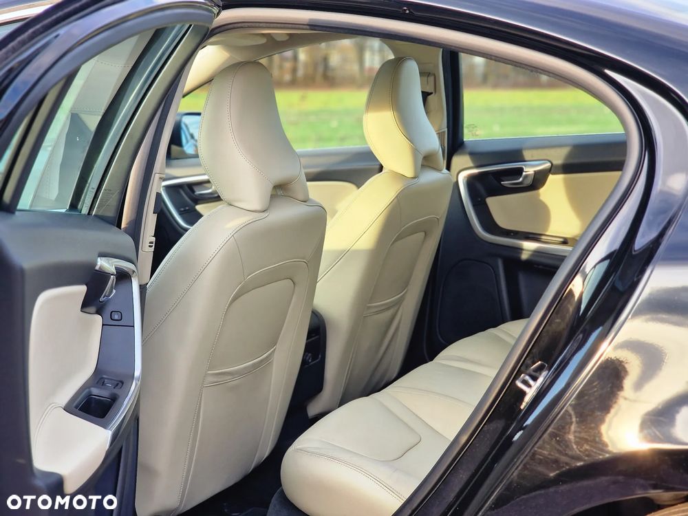 Volvo S60 T5 Geartronic Summum - 19