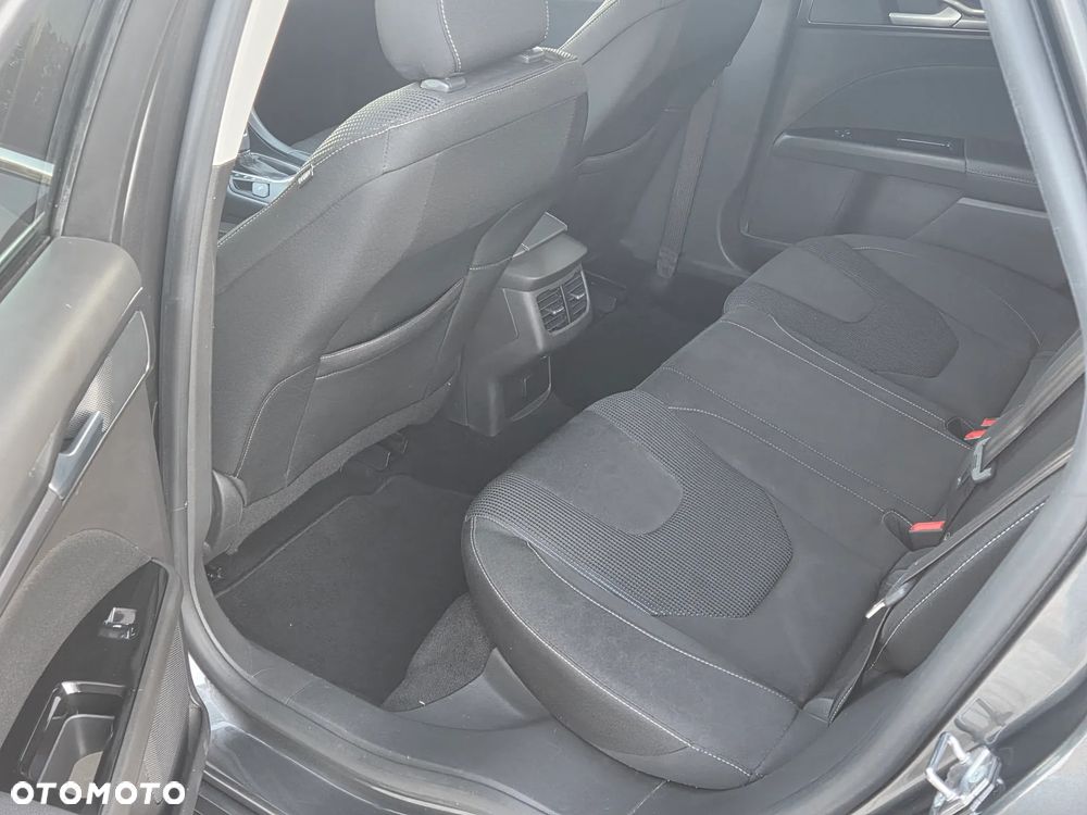 Ford Mondeo - 11