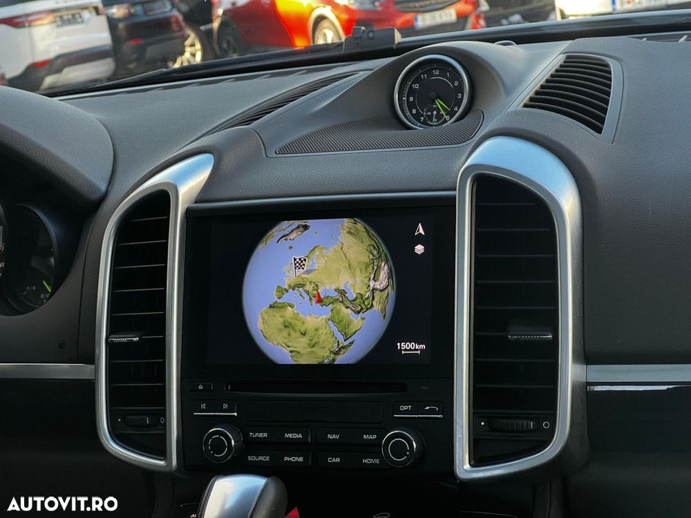 Porsche Cayenne - 11