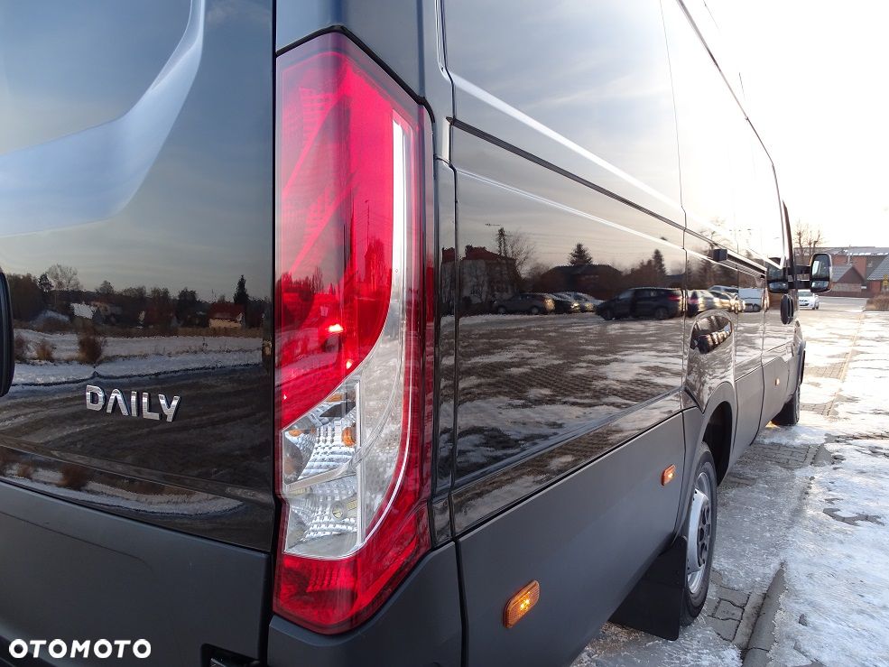 Iveco Daily 35S18 L4H2 3.0 180 Hi-MATIC FULL LED Blaszak Furgon UNIKAT!! JAK NOWY!! Salon PL 1 Wł.!! - 14