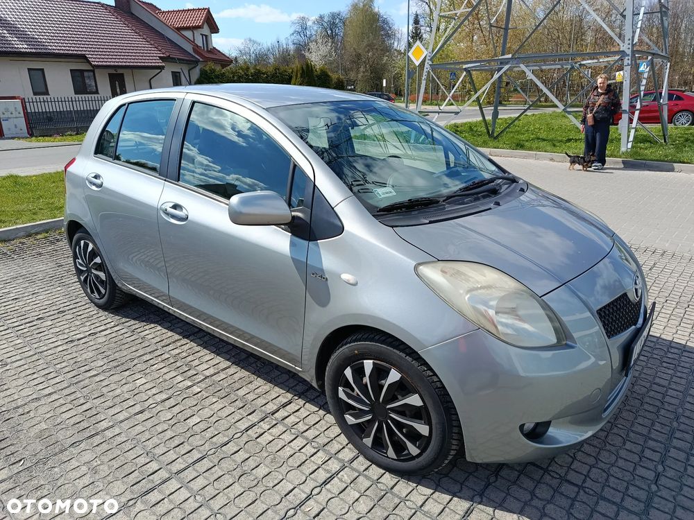 Toyota Yaris - 3