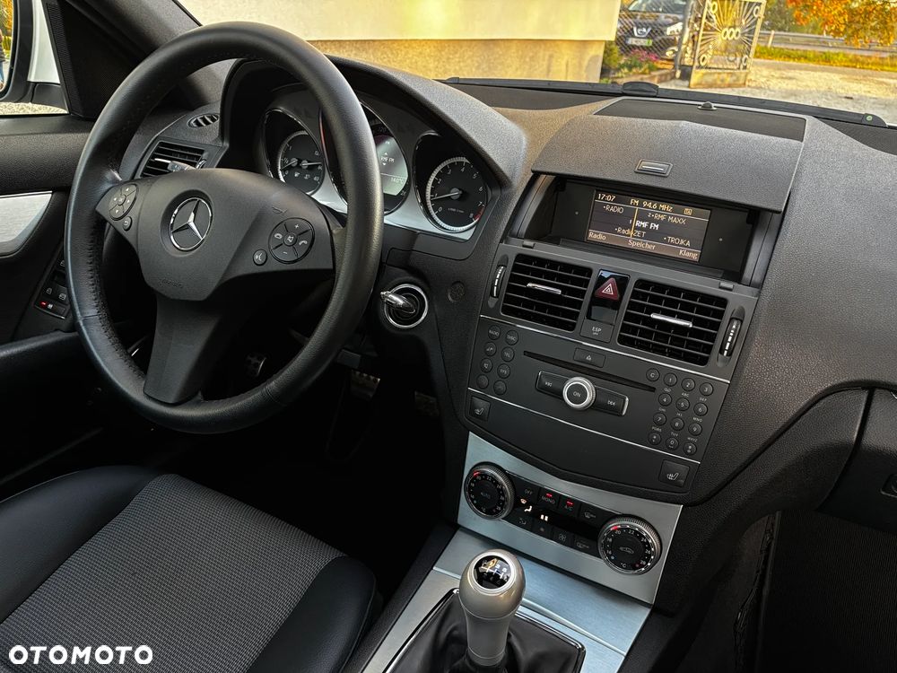 Mercedes-Benz Klasa C 200 Kompressor Avantgarde - 36