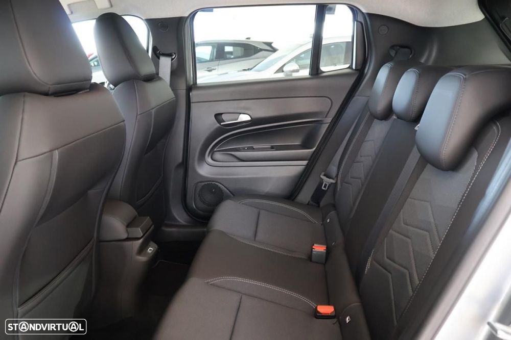 Jeep Avenger 1.2 e-Hybrid Longitude DCT - 21