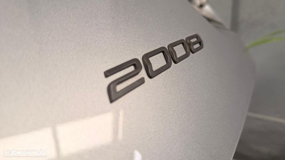 Peugeot 2008 1.2 PureTech Allure - 11