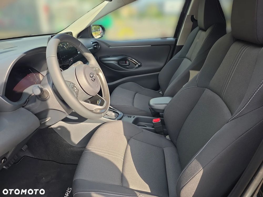 Toyota Yaris Hybrid 1.5 Style - 19