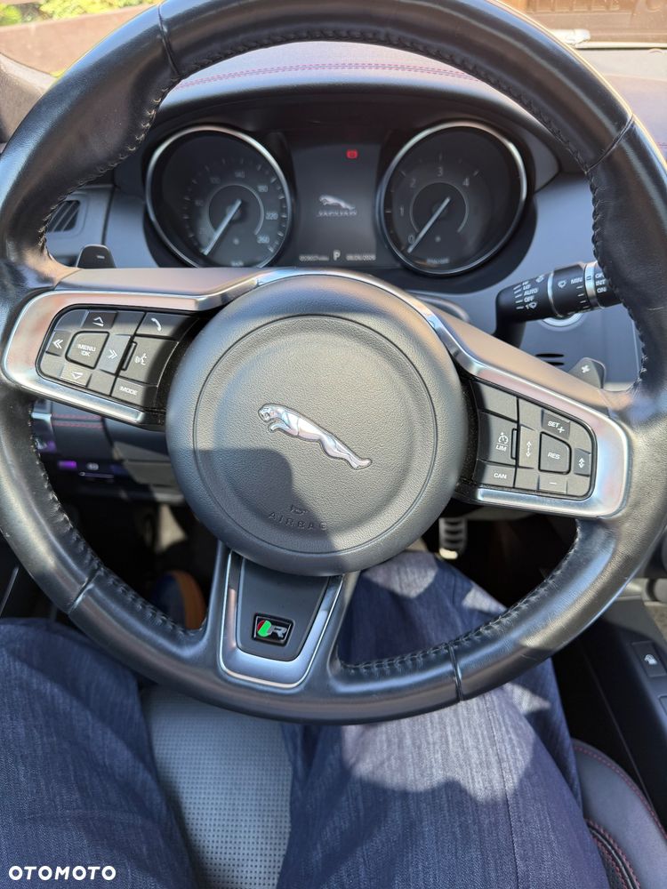 Jaguar E-Pace 2.0 i4D AWD First Edition - 5