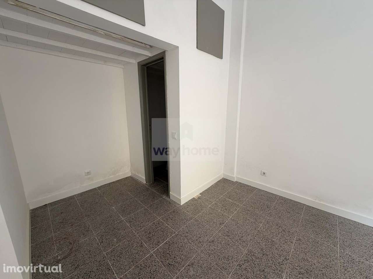 Arrendamento | Loja | Praça Paiva Couceiro - Grande imagem: 4/7